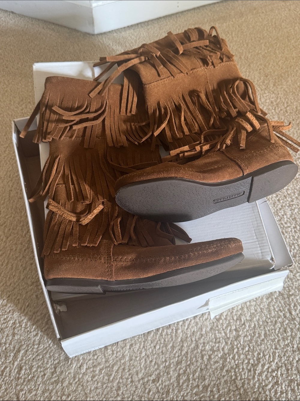 Minnetonka Brown Suede Fringe Moccasin Boots